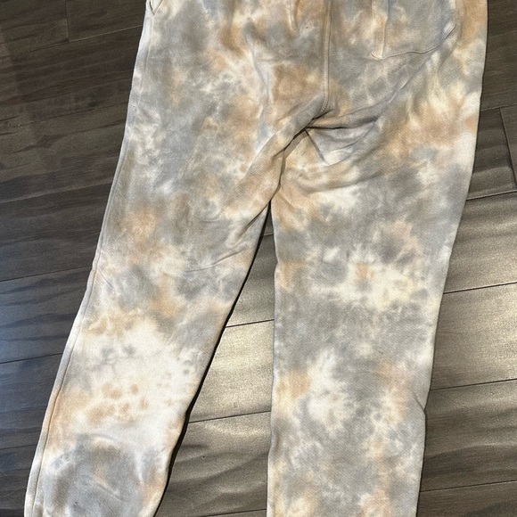 N philanthropy sweat set - Picture 9 of 9